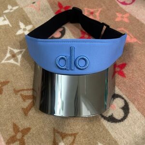 ALO Yoga Airlift Solar Visor Crystal Blue